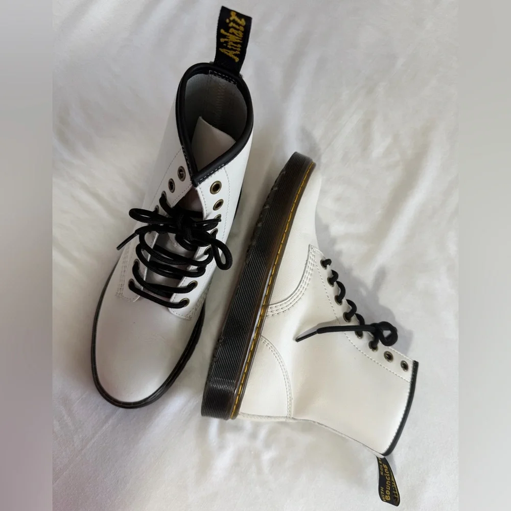 Dr. Martens Boots Combat White lace up size 7 - Picture 12 of 15
